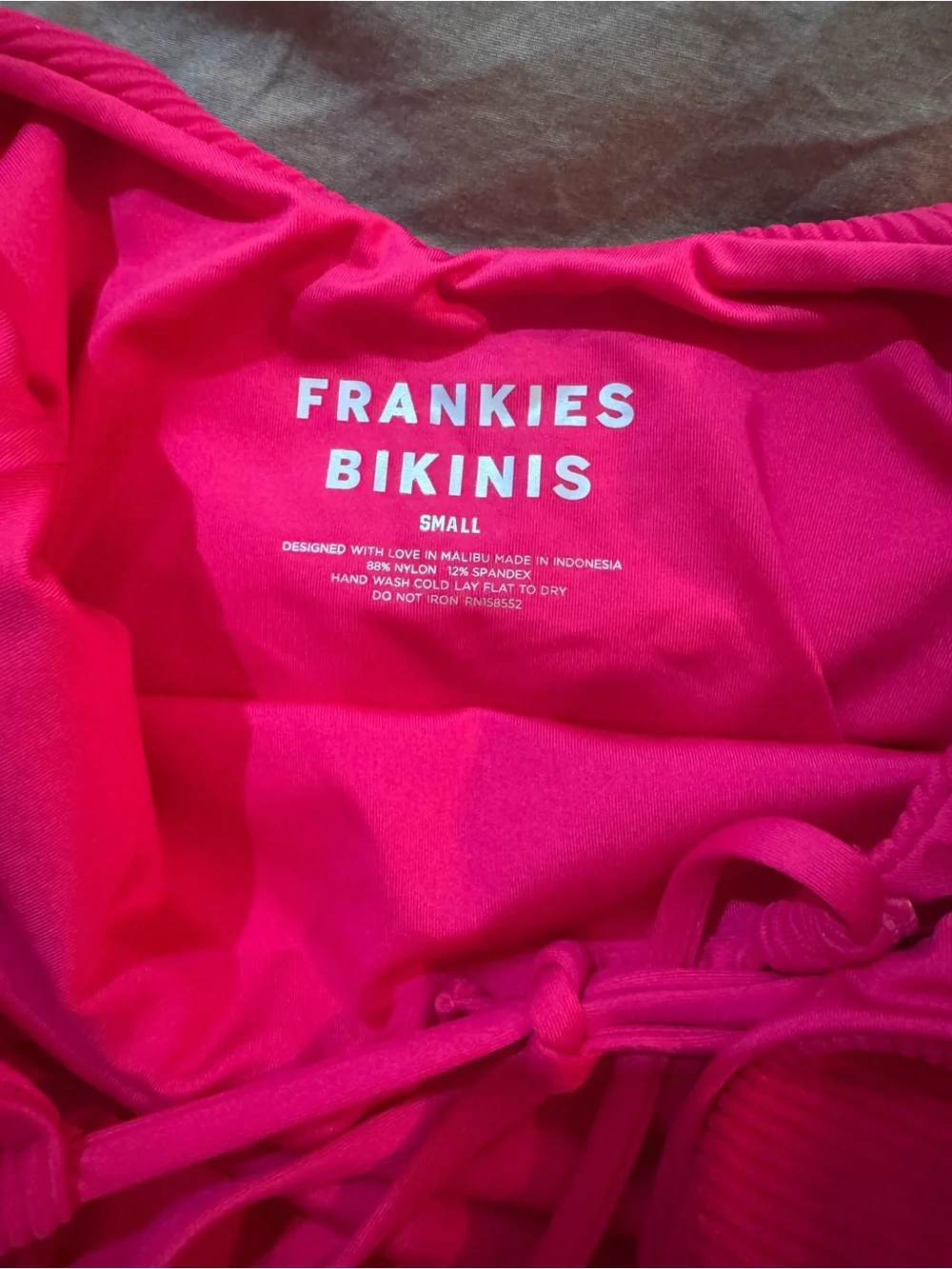 Frankie’s Bikinis Marie NWOT, Ribbed Underwire One-piece swimsuit Hot Pink S